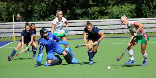 Sieg gegen Polo: Heimfelds Hockey-Damen sind jetzt Tabellenführer