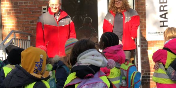 Ungewöhnlicher Besuch: Kita-Kinder zu Gast im Harburg-Huus