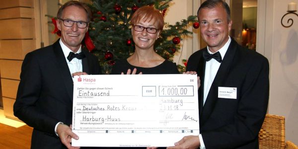 Golfturnier des Wirtschaftsvereins: Spende für das Harburg-Huus 