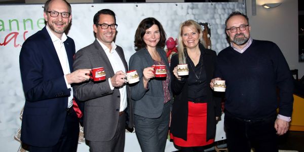 Channel-x-mas Party: Glühwein, Grillwürste und Gespräche