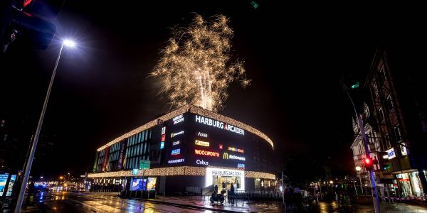 Weihnachtsmarkt verabschiedet sich mit einem bunten Feuerwerk