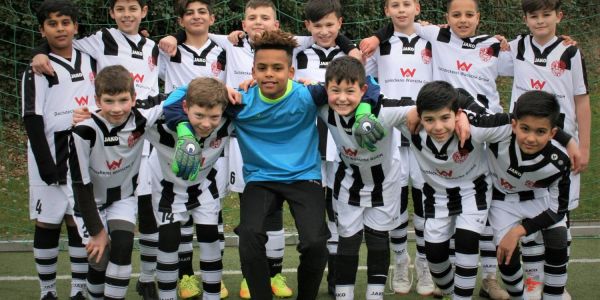 HTB-Zebras: Saisonstart mit neuem Trainer und altem Sponsor