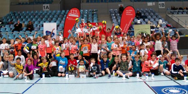 Volleyball-Förderung: 101 Kinder beim Sparkassen GrundschulCup