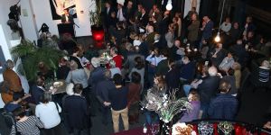 Ausstellungseröffnung: 250 Gäste und ein Schwächeanfall