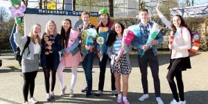 Jeden Tag ein anderes Kostüm: Abiturienten feiern ihre Mottowoche 