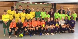 Uwe-Seeler-Pokal: FiFA-Kicker schreiben Schulsportgeschichte 