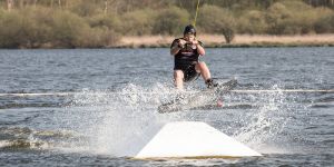 Wasserskianlage gibt Startschuss für den Sommer in Harburg