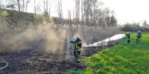 Trockene Ostern: Viele Busch- und Grasbrände im Landkreis Harburg
