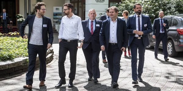 Umweltministerkonferenz im Lindtner: An Tag zwei kamen die Wolfs-Gegner