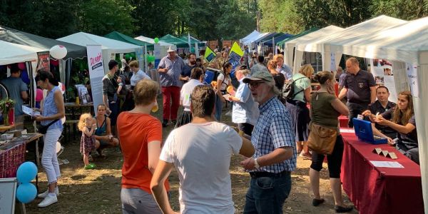 Die Vereinsmeile beim Integrationsfest fand großen Zuspruch.