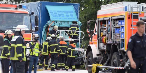 Tödlicher Unfall auf der A1: Lkw-Fahrer stirbt an der Unfallstelle