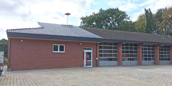 Feuerwehr Fleestedt: Gerätehaus wurde durch Anbau erweitert