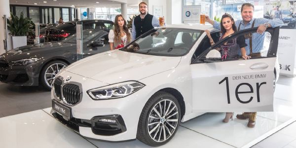 B&amp;K stellt den neuen 1er und 3er Touring von BMW vor (Video)