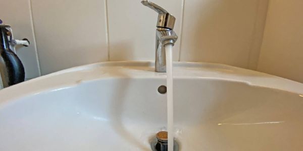 Foto: André Zand-Vakili Die Rohre effektiv & preisgünstig reinigen