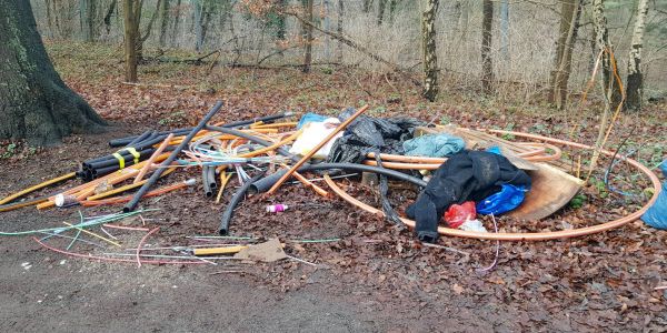 Sperrmüll und Elektrokabel: Müll-Säue schlugen gleich dreimal zu