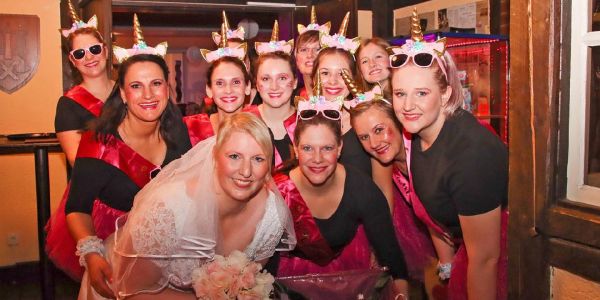 Carneval-Club Süderelbe: 150 Nord-Jecken rockten den Jägerhof