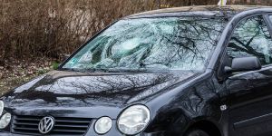 Vandalismus im Göhlbachtal: 14 abgestellte Autos beschädigt