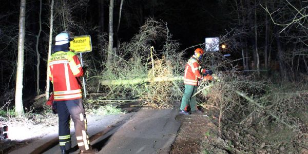 Sturmtief &quot;Victoria&quot; sorgt erneut für Feuerwehreinsätze