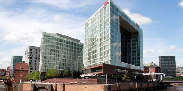 Die Hafencity in Hamburg ist Standort erfolgreicher Unternehmen. Foto: André Zand-Vakili Ein erfolgreiches Unternehmen aufbauen – diese Eigenschaften sollten Sie mitbringen