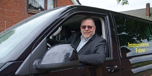 Nach Coronainfektion: Immunisierter Taxifahrer ist begehrter Chauffeur