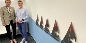 Für immer in Erinnerung beim DRK: Gedenkkunstwerk von Maya Meinecke