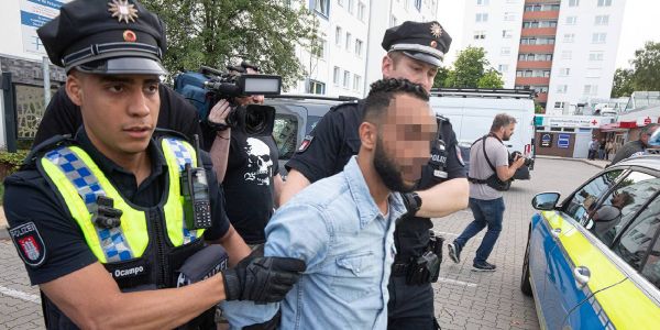 Hausbruch: SEK-Einsatz wegen Beziehungsgewalt am Rehrstieg