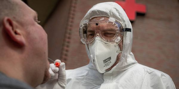Harburger DRK führt jetzt Corona-Tests für jedermann durch