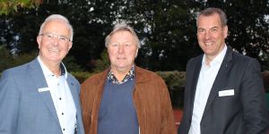 Fußballlegende Hrubesch verabschiedet Marketingchef Wilfried Wiegel