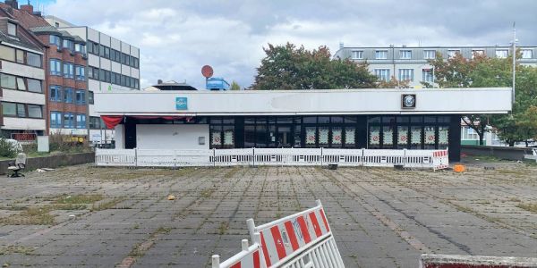 Abriss Bolero-Gebäude verzögert sich: Wochenmarkt zieht Montag nicht um