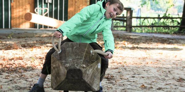 Sechs neue Geräte: Spielplatz im Museum am Kiekeberg aufgewertet