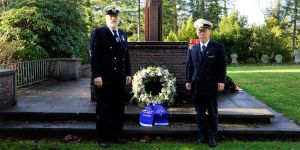 Kranzniederlegung der MKH: Im kleinsten Kreis und ohne Reden