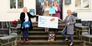 Weihnachtliche Spende: 500 Euro für das Kinderschutz-Zentrum