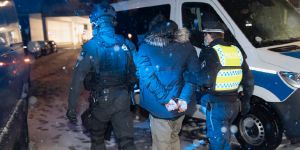 Nach Raub und Einbrüchen: Razzia und Verhaftung am Küchgarten