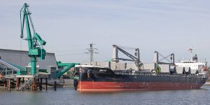 Ein &quot;dicker Pott&quot; für Louis Hagel am Reiherstieg im Hafen