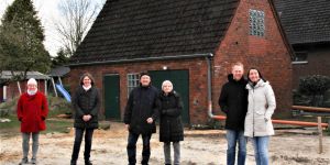 Letztes Gebäude gesichert: Ein Stall vollendet die &quot;Königsberger Straße&quot; 