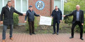 Neuer Spielplatz für den Sportplatz: 2000 Euro-Spende für die FSVR