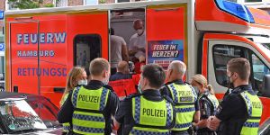 Zwei Männer mit Messerverletzungen in Harburger Innenstadt