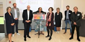 Neuer Name: Stadtteilschule Ehestorfer Weg heißt jetzt Elisabeth-Lange-Schule