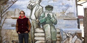 Ausstellung und Wandbild: Frische Kunst für den Kulturkiosk