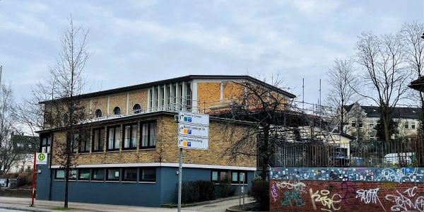 Jetzt ist er weg: Skyline der Bremer Straße ganz ohne Kirchturm
