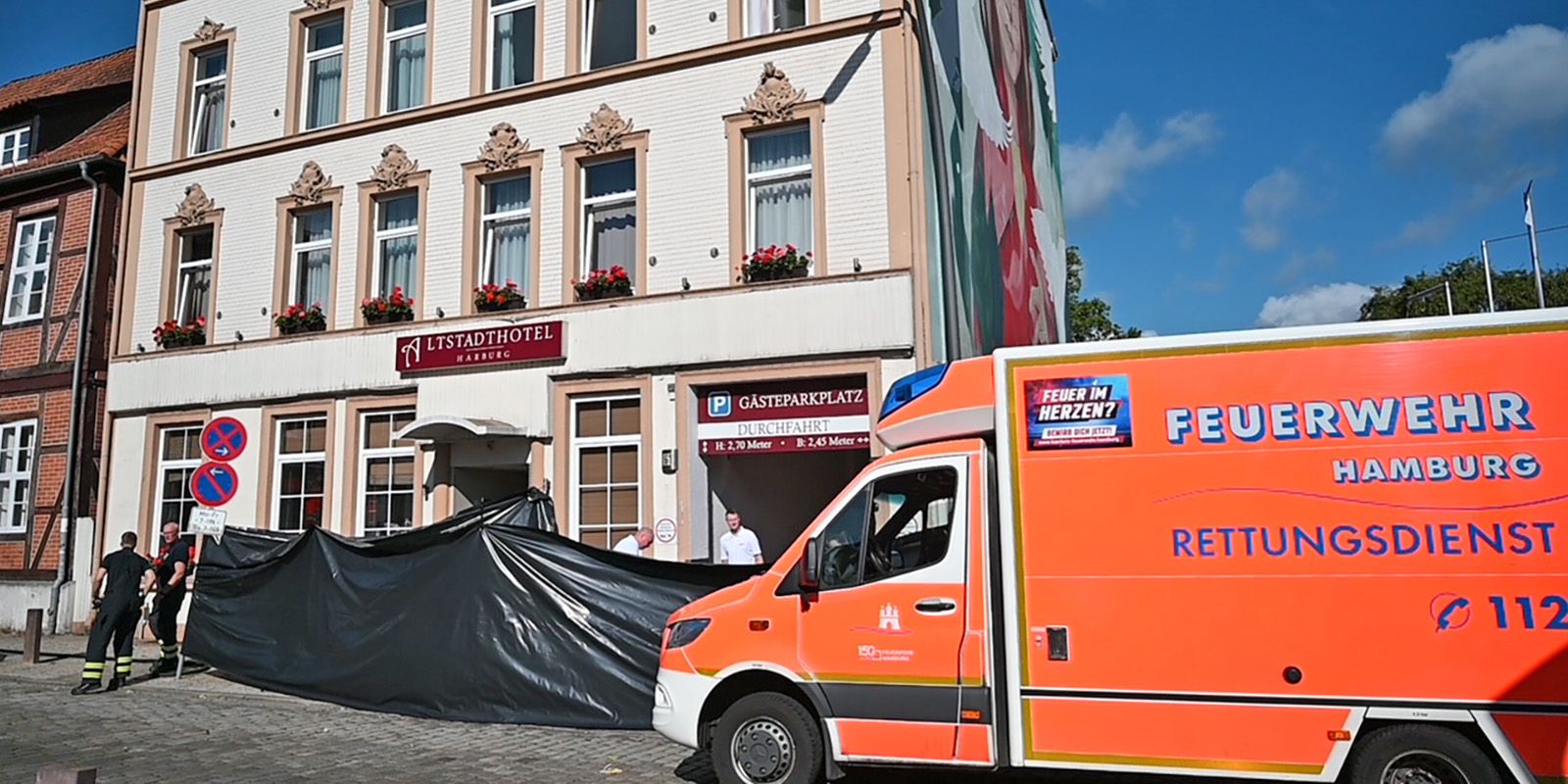 Tödlicher Fenstersturz in der Harburger Altstadt: Es war ein tragischer Unglücksfall