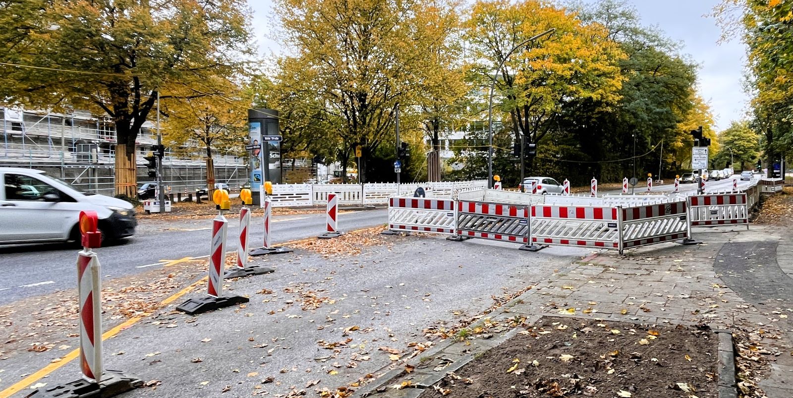Einspurig: Die Baustelle am Knoten Bremer Straße, B75 und Hohe Straße. Foto: Christian Bittcher