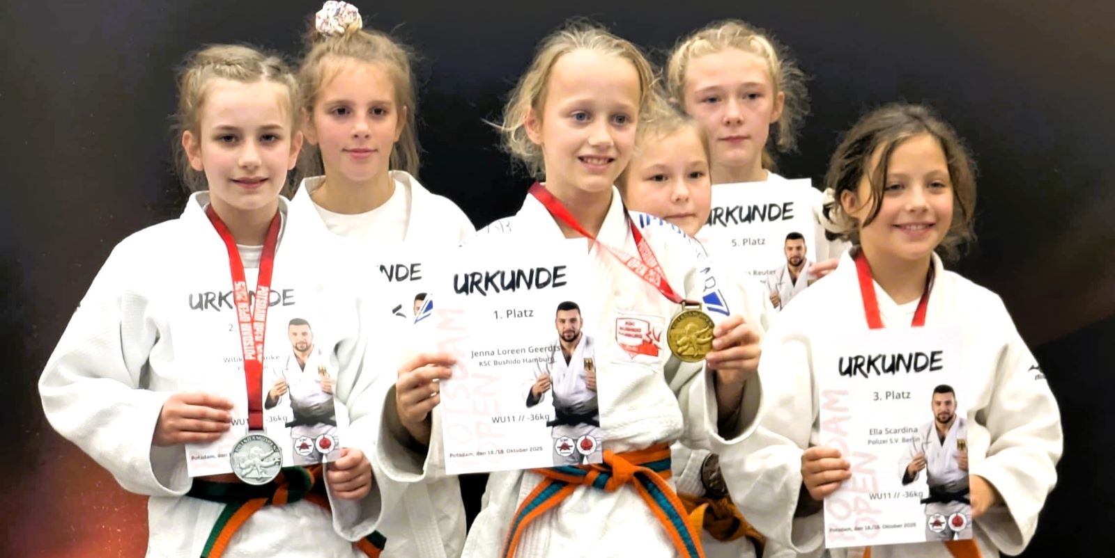 Ganz oben auf dem Treppchen: Jenna Geerdts (Mitte) gewinnt die Potsdam Open. Foto: pr