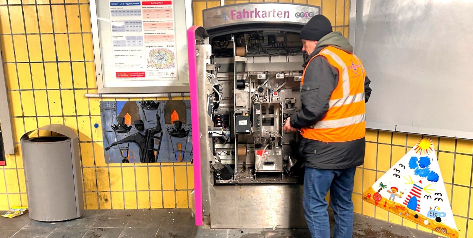 Fahrkartenautomat im Bahnhof Maschen gesprengt: Keine Beute aber hoher Sachschaden
