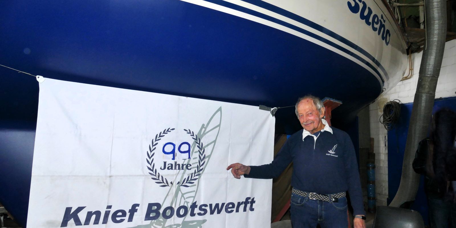 Werftbesitzer Peter Knief (85) lud zum 99. Mal zur Saisoneröffnung ein. Foto: Gisbert Vokrap