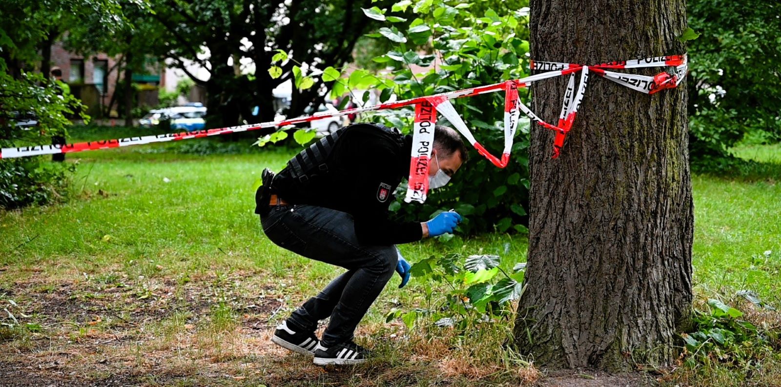 Schüsse vor dem Abrigado am Schwarzenberg: Polizeigroßeinsatz in Harburg