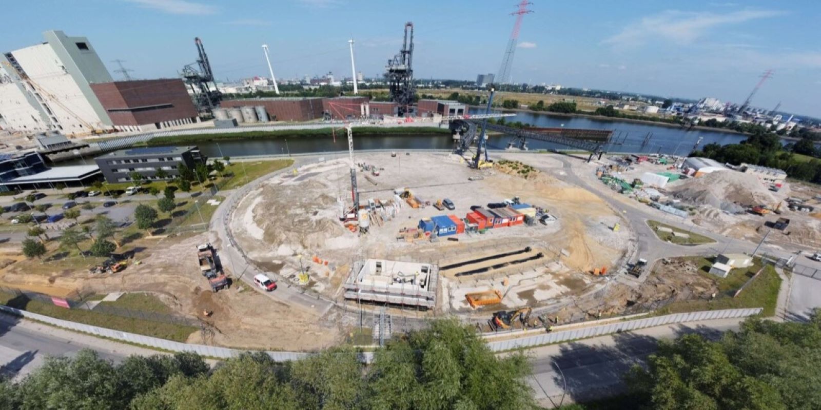 Blick auf das Baufeld des HH-WIN H₂-Connectors in Moorburg. Foto: Hamburger Energienetze