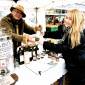 Aus Italien nach Harburg: Auf dem Markt gab es frisch gepresstes Olivenöl
