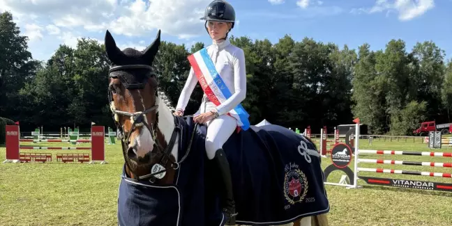Helene Marie Rohde aus dem Harburger Reitverein – Zweitplatzierte der HRV Young Riders Trophy Springen. Foto: privat