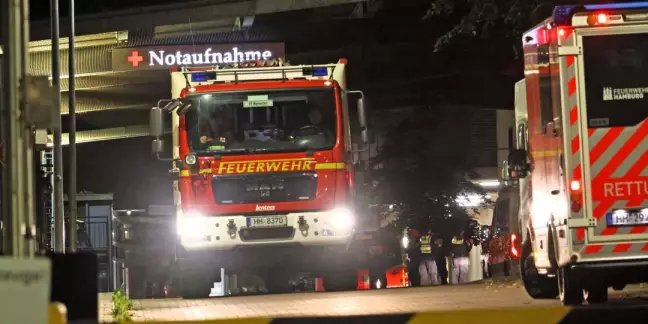 In der Nacht zu Donnerstag gab es wieder einen Einsatz der Feuerwehr am AKH. Foto: Lenthe-Medien/Reimer